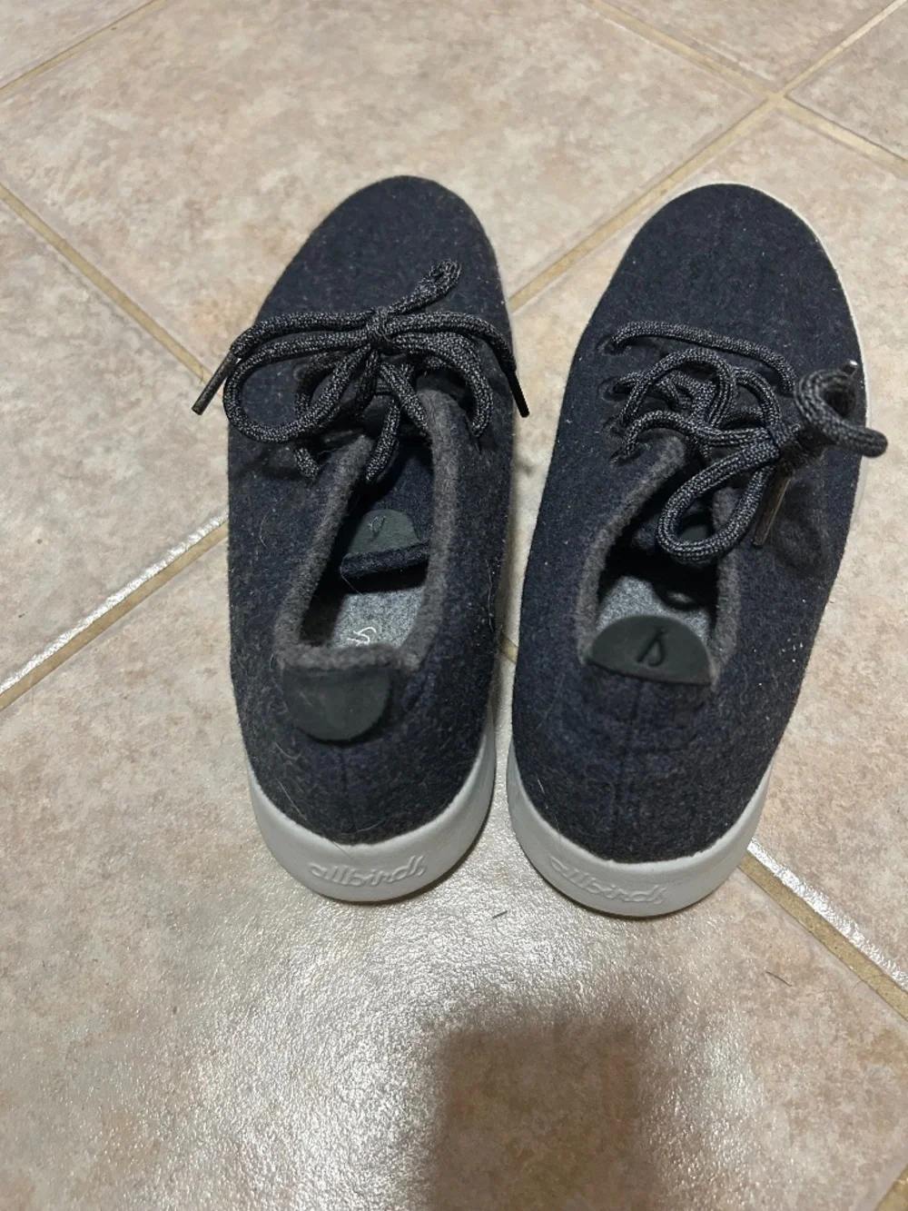 Allbirds Wool Runners Mens Size 10 Black White Athletic Walking Shoes Sneakers